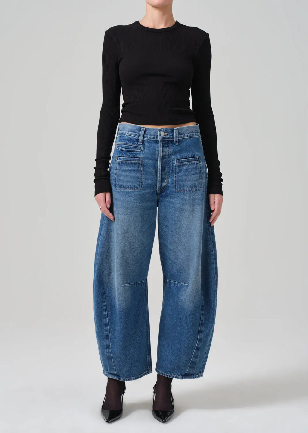 womens-barrel-jeans