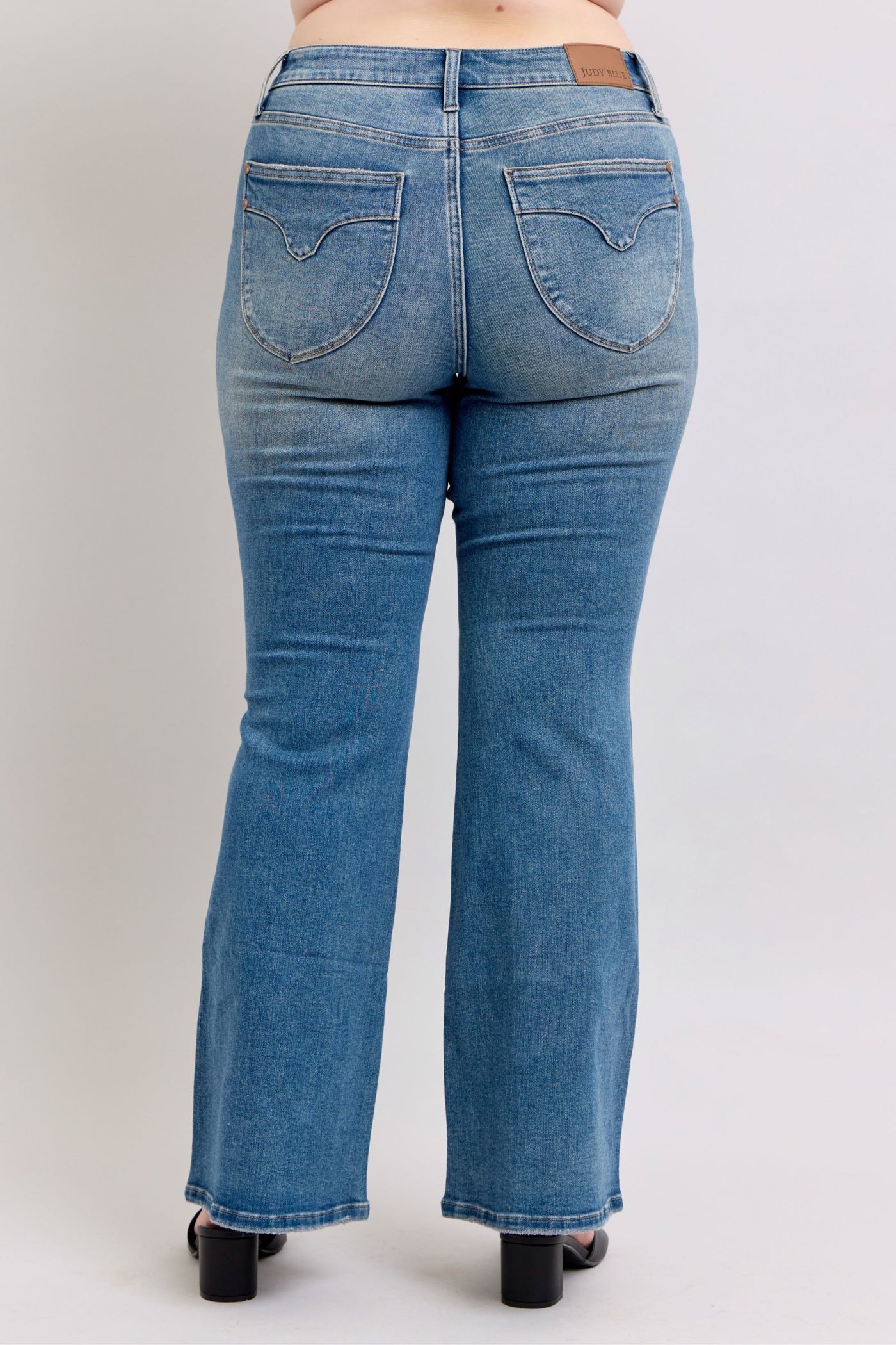 Judy Blue MR Tummy Control Vintage Wash Jeans | Sleekdenim.com