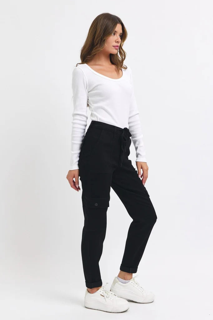 Judy Blue High Waist Cargo Cuff Black Jogger Denim Jeans 88910– sleekdenim.com | Sleekdenim.com