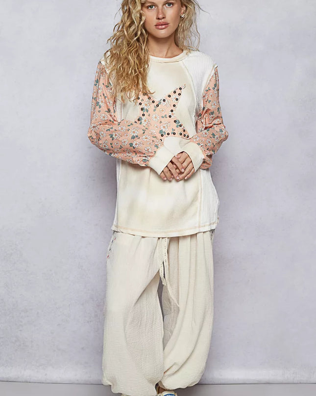 POL Exposed Seam Star Patch Thermal Top with Floral Sleeves - Sleekdenim.com
