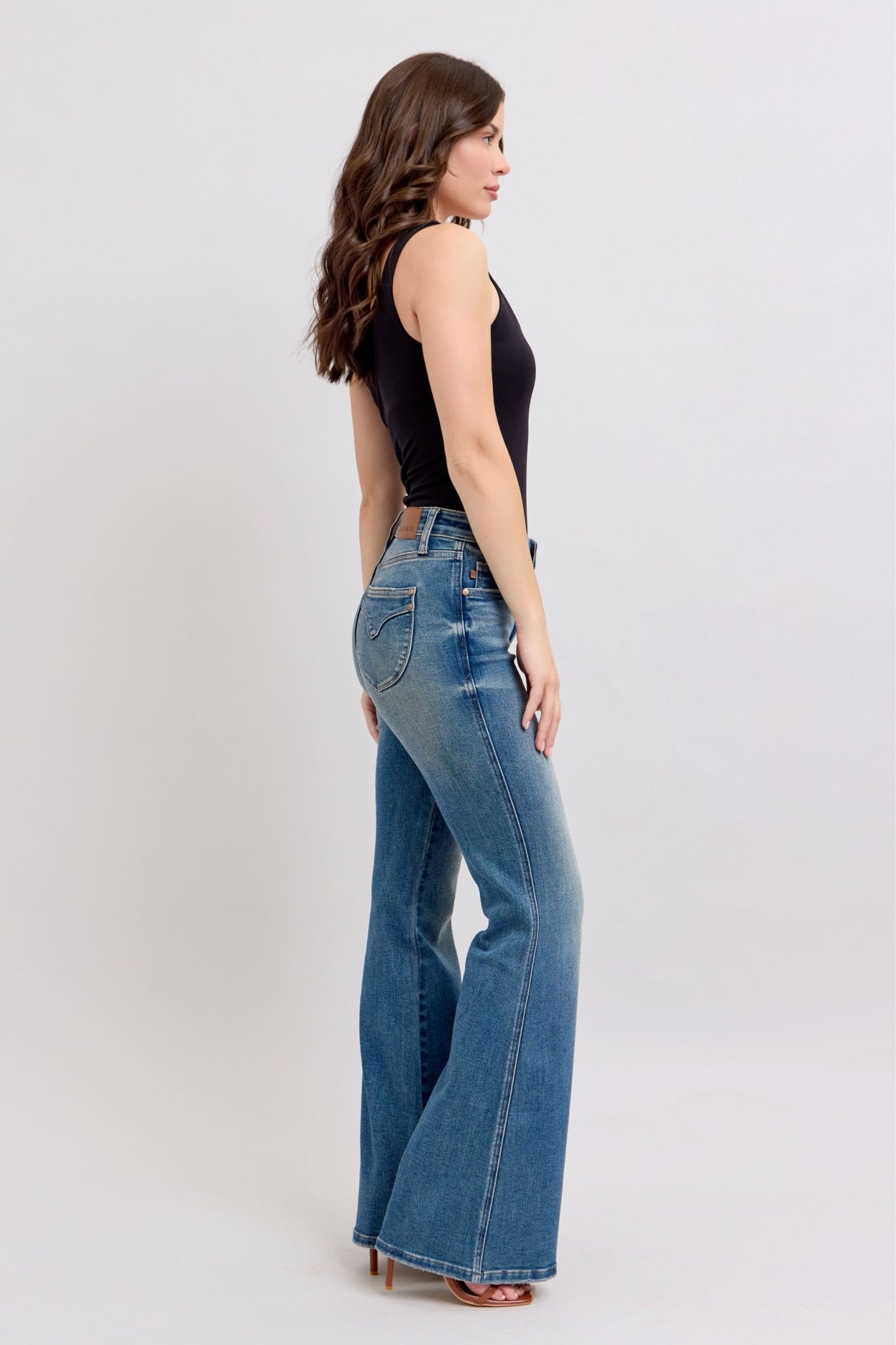 Judy Blue MR Tummy Control Vintage Wash Jeans | Sleekdenim.com