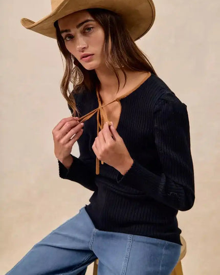 BiBi Ribbed Contrast Front Tied Top with Shrried - Sleekdenim.com