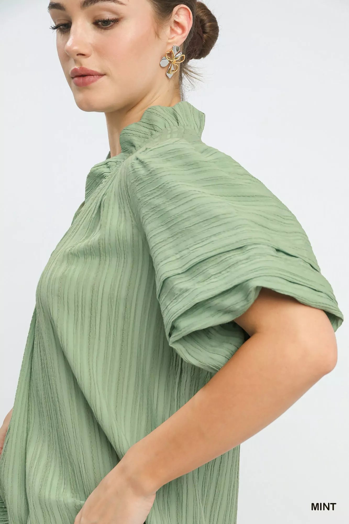 Umgee Seersucker Bubble Sleeve V-Neck Blouse - Sleekdenim.com