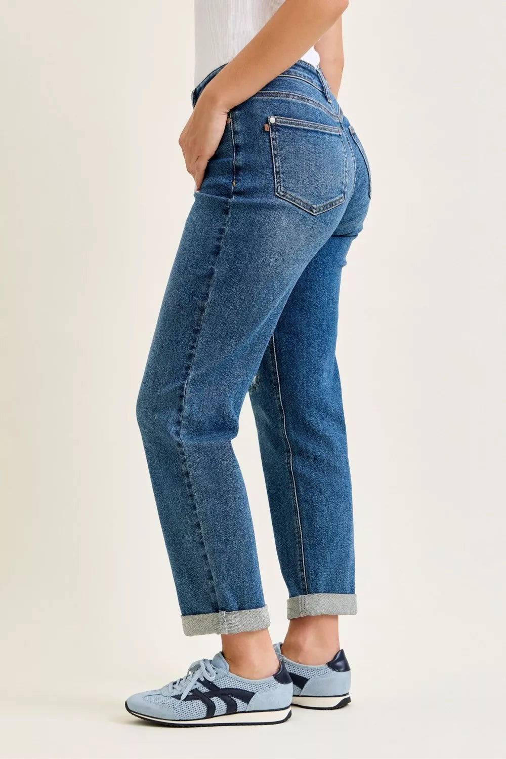Judy Blue Mid Rise Boyfriend Embroidered Repair Patch Jeans 881071