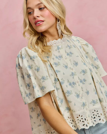 SO ME Floral Print Lace Trim Flutter Sleeves Blouse - Sleekdenim.com