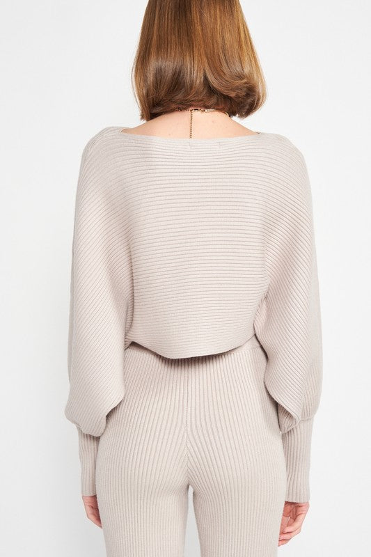 DOLMAN SLEEVE CROPPED SWEATER - Sleekdenim.com