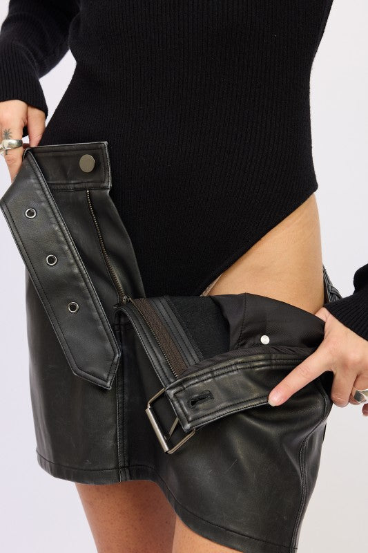 LONG SLEEVE TURTLE NECK BODYSUIT WITH OPEN BACK - Sleekdenim.com