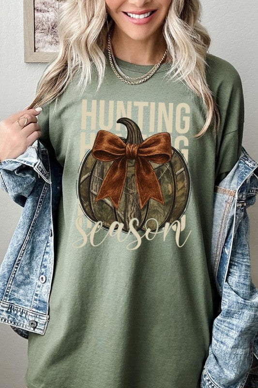 Hunting Pumpkin Bow Graphic Heavy Cotton Tee - Sleekdenim.com