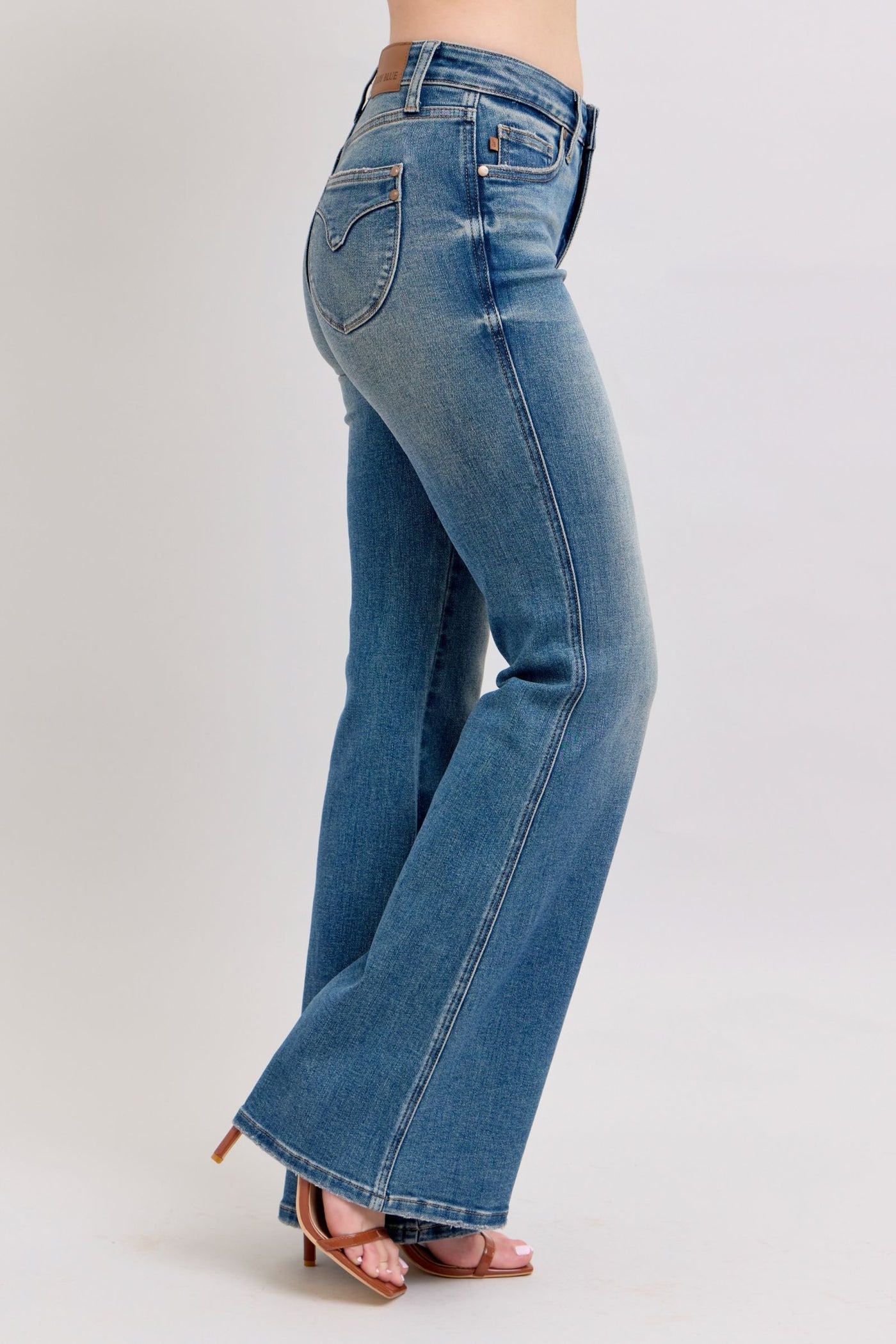 Judy Blue MR Tummy Control Vintage Wash Jeans | Sleekdenim.com