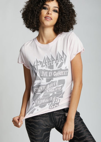 Def Leppard Live In Concert England Vintage Tee - Sleekdenim.com