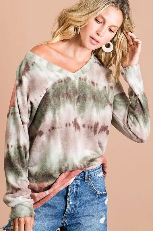 BiBi Brushed Tie Dye Looking Print V Neck Top - Sleekdenim.com