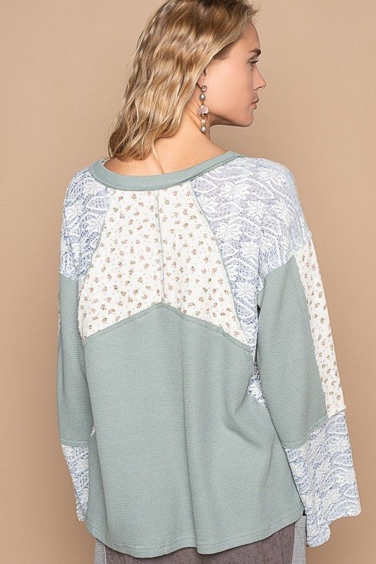 POL Lace Floral Round Neck Knit Top | Sleekdenim.com