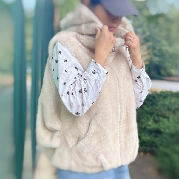 Real Feel Faux Mink Fur Hooded Vest - Sleekdenim.com