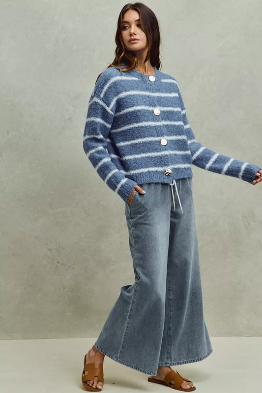 SO ME Mid Rise Elastic Waist Flare Denim Jeans - Image 6