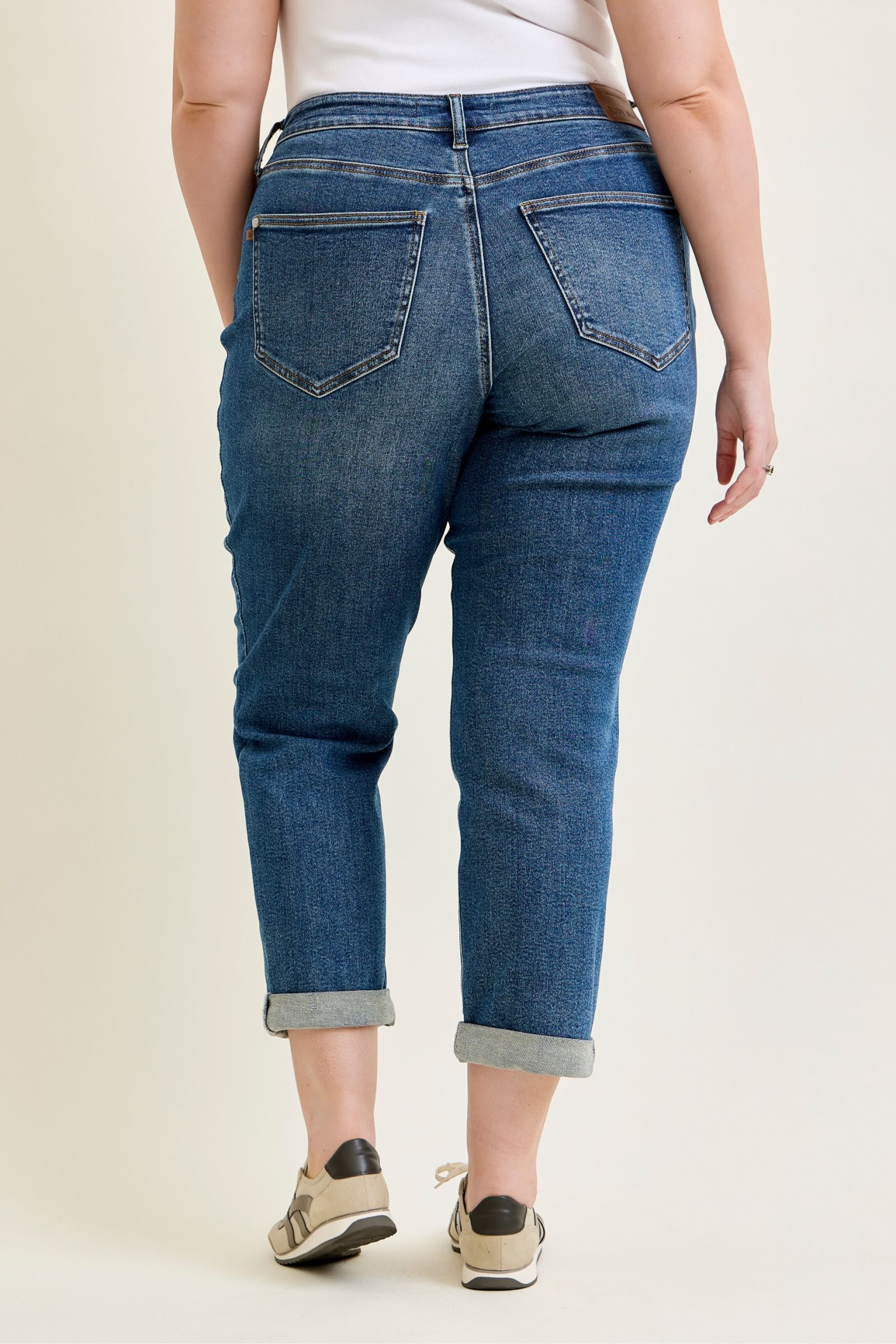 Judy Blue Mid Rise Boyfriend Embroidered Repair Patch Jeans 881071