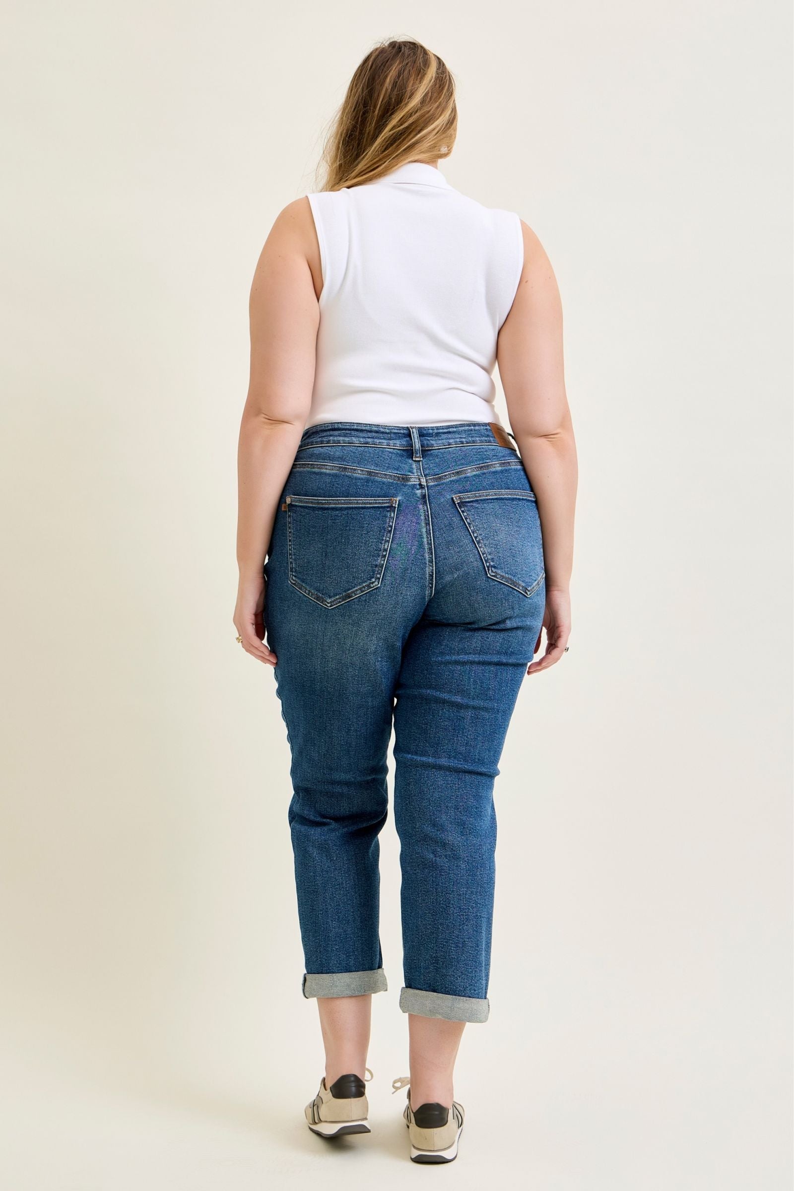 Judy Blue Mid Rise Boyfriend Embroidered Repair Patch Jeans 881071