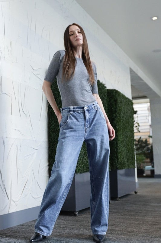 AT2083BRM Adjustable Strap Waistband Barrel Jeans - Sleekdenim.com