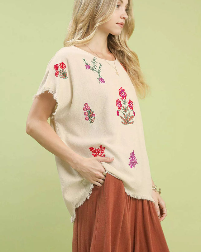 Umgee Linen Blend Embroidered Frayed Hem Top - Sleekdenim.com