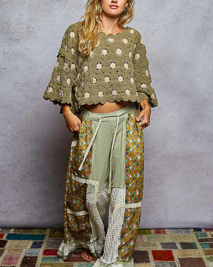 POL Contrast Crochet Cropped Knit Top - Sleekdenim.com