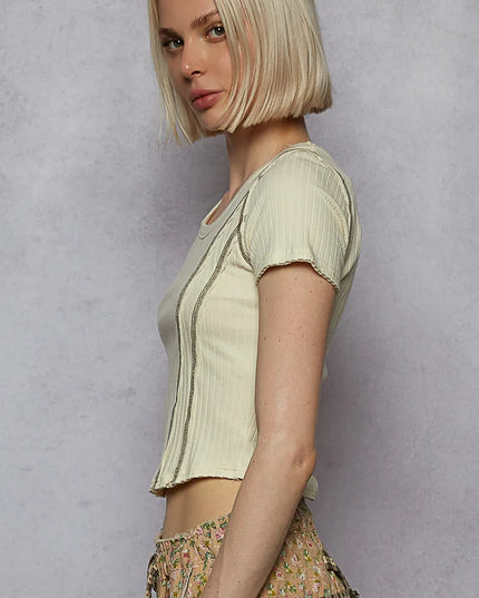 POL Contrast Stitching Round Neck Crop T-Shirt - Sleekdenim.com