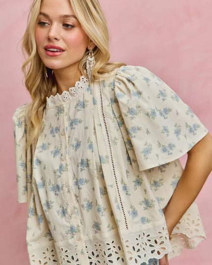 SO ME Floral Print Lace Trim Flutter Sleeves Blouse - Sleekdenim.com
