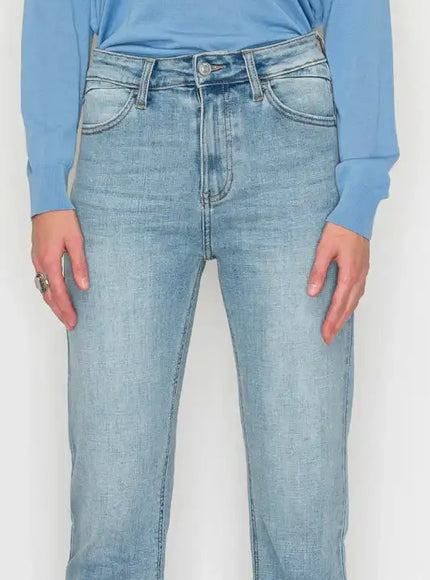 AT1747STL - HIGH RISE SLIM STRAIGHT JEANS - Sleekdenim.com