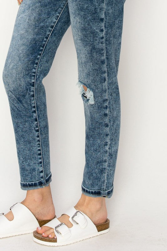 AT1061MMD HIGH RISE STRETCH DISTRESSED MOM JEANS - Sleekdenim.com