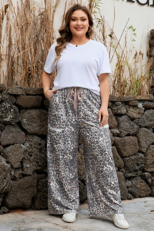 JUNIPER BLVD Plus Size Leopard Patch Pocket Drawstring Pants - Sleekdenim.com