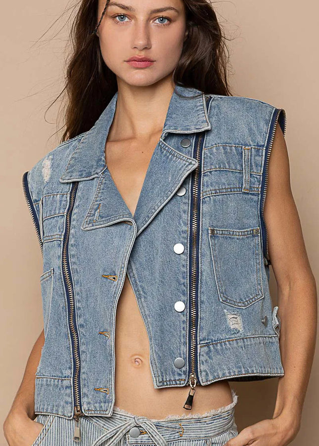 POL Cropped Denim Jacket with Functional Zipper Detail - Sleekdenim.com