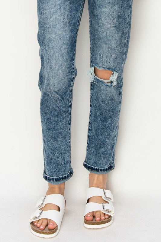 AT1061MMD HIGH RISE STRETCH DISTRESSED MOM JEANS - Sleekdenim.com