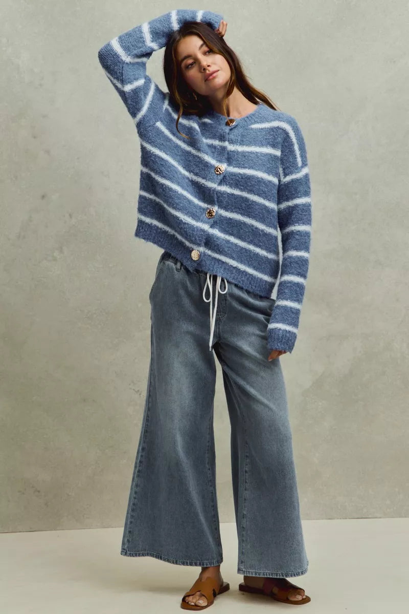 SO ME Mid Rise Elastic Waist Flare Denim Jeans - Image 10