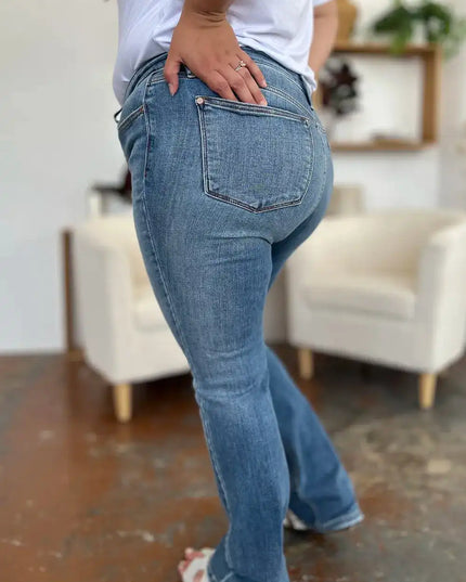 Judy Blue Full Size Mid-Rise Waist Straight Jeans - Sleekdenim.com