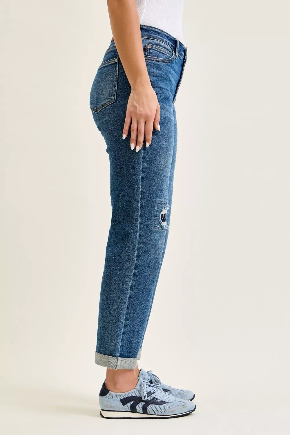 Judy Blue Mid Rise Boyfriend Embroidered Repair Patch Jeans 881071