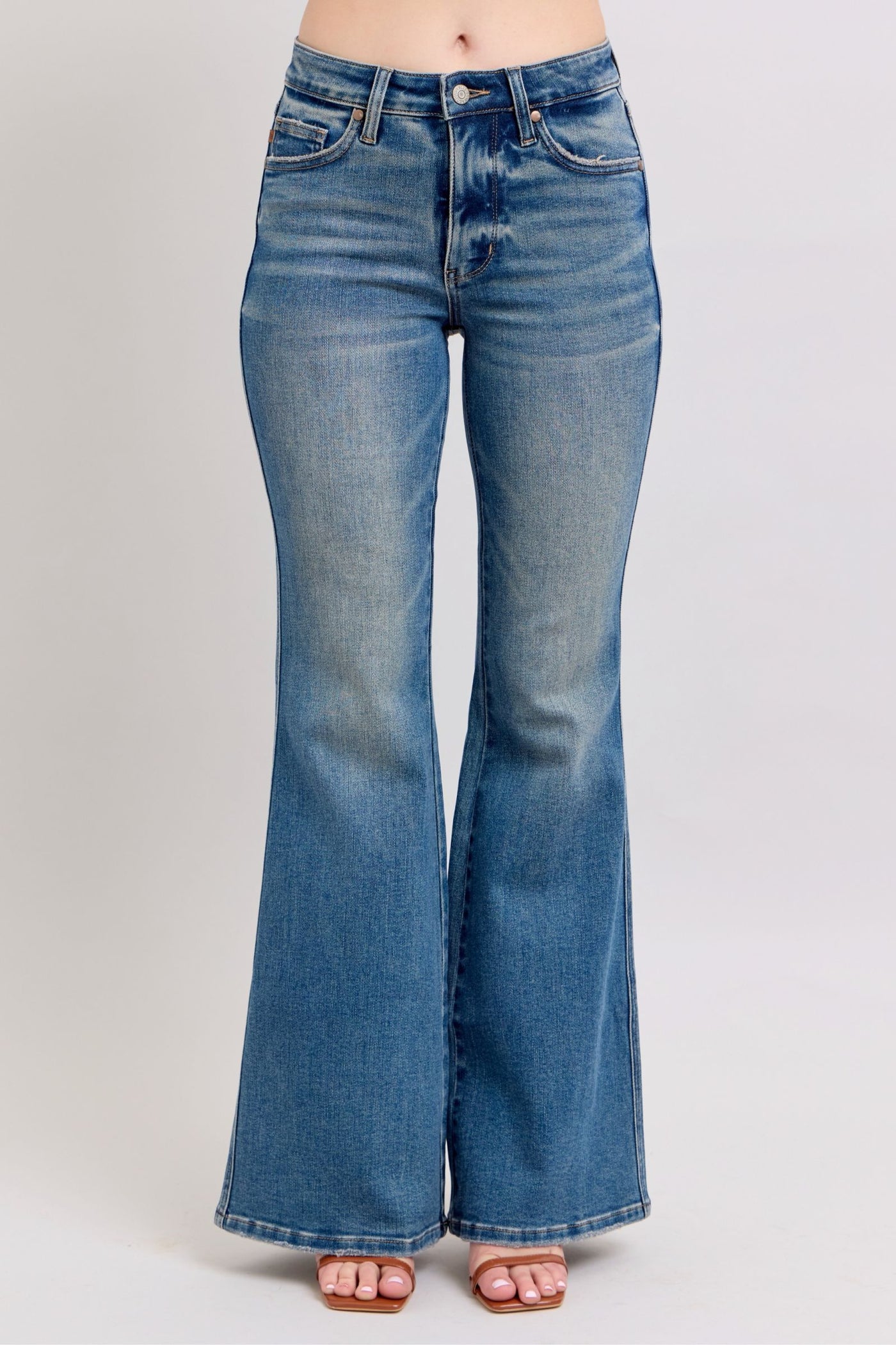 Judy Blue MR Tummy Control Vintage Wash Jeans | Sleekdenim.com