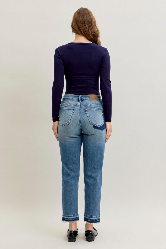 Judy Blue Mid Rise Boyfriend Patch & Repair Destroy Release Hem Jeans 881045