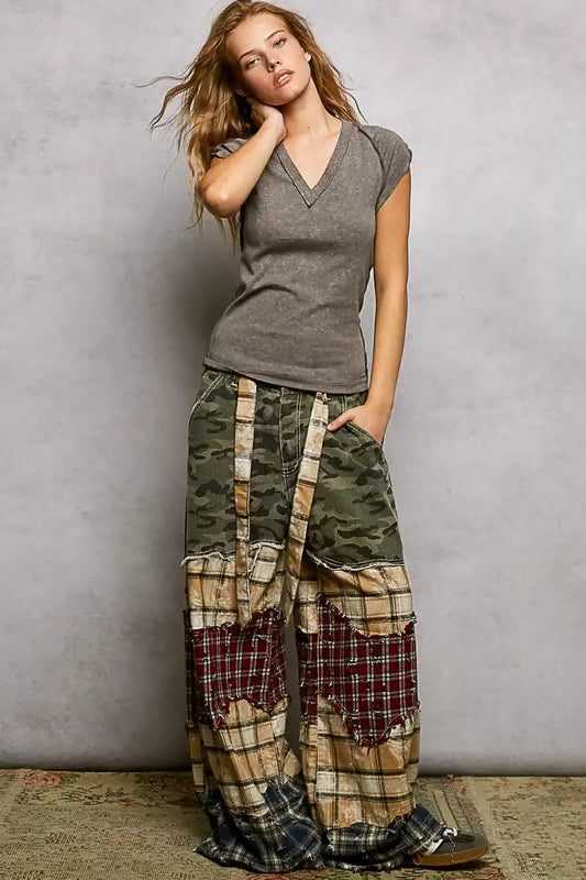 POL V-Neck Short Sleeve Washed T-Shirt with Outseam - Sleekdenim.com