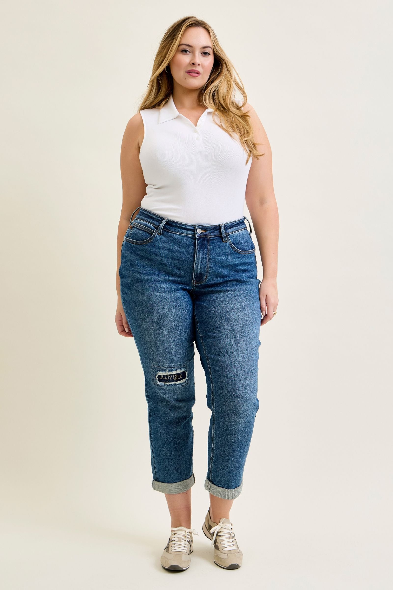 Judy Blue Mid Rise Boyfriend Embroidered Repair Patch Jeans 881071