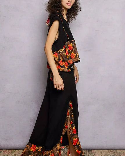 POL Lace Detail Floral Cropped Ruffled Top - Sleekdenim.com