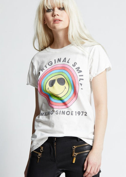 Original Smiley Vintage-Style Fitted Tee - Sleekdenim.com
