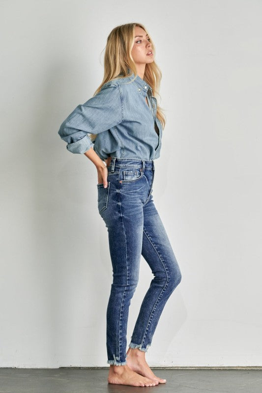 AT1068SKM HIGH RISE BUTTON SKINNY - Sleekdenim.com
