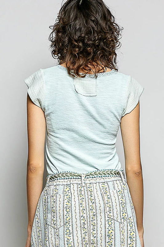 POL V-Neck Lightweight Textured Short Sleeve Knit Top with Lace Trim - Image 4