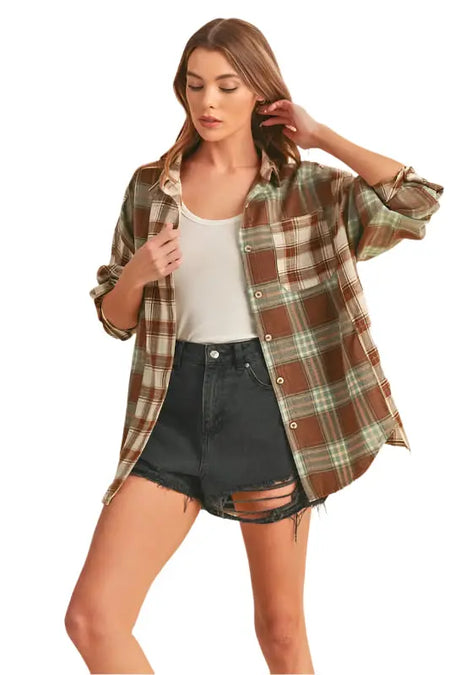 Aemi + Co Frayed Hem Plaid Button Up Flannel Shirt - Sleekdenim.com