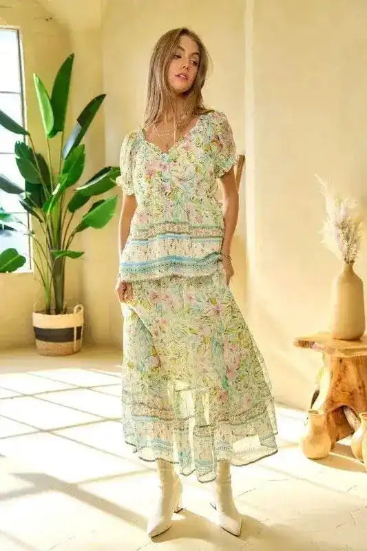 Davi & Dani Spring Floral Border Print Ruffled Textured Top - Sleekdenim.com