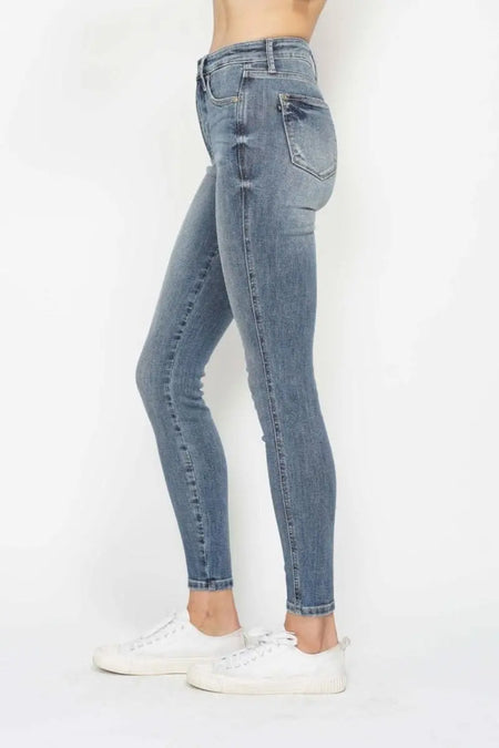 Judy Blue Full Size Tummy Control Contrast Wash Skinny Jeans - Sleekdenim.com