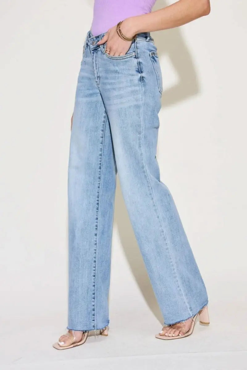 Judy Blue Full Size V Front Waistband Straight Jeans - Sleekdenim.com