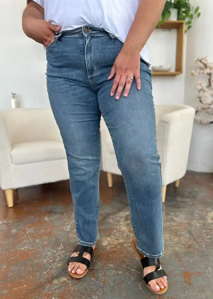 Judy Blue High Waist Straight Jeans 8602 - Sleekdenim.com