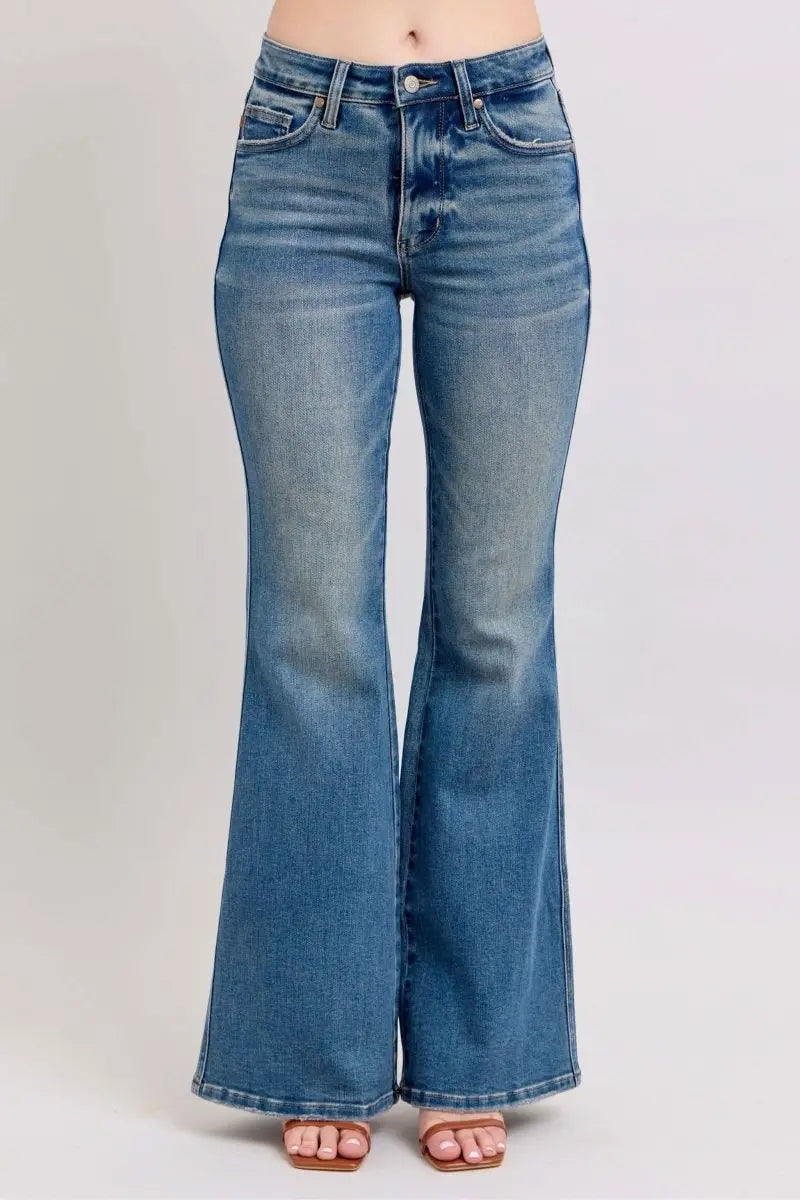 Judy Blue MR Tummy Control Vintage Wash Jeans - Sleekdenim.com