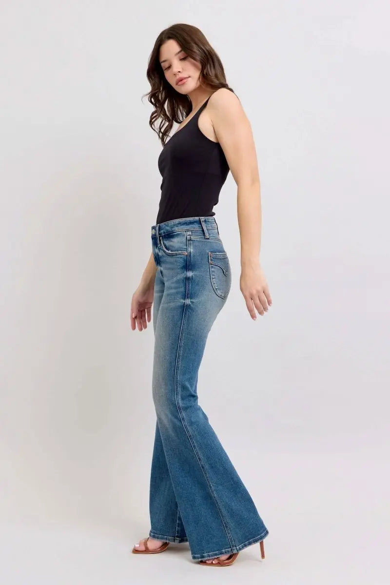 Judy Blue MR Tummy Control Vintage Wash Jeans - Sleekdenim.com