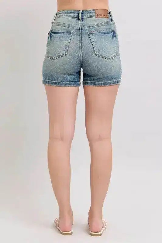 Judy Blue Mid Rise V-Front Vintage Wash Shorts 150309 - Sleekdenim.com