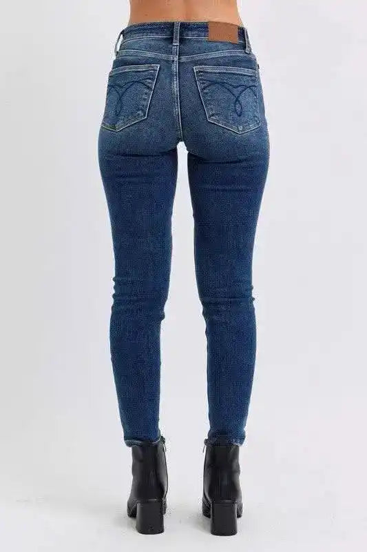 Judy Blue Mid-Rise Waist Skinny Jeans with Thermal Lining 82639 - Sleekdenim.com